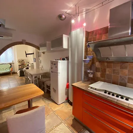 Casa Singola A Due Passi Dal Mare