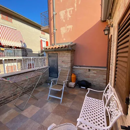 Casa Singola A Due Passi Dal Mare *